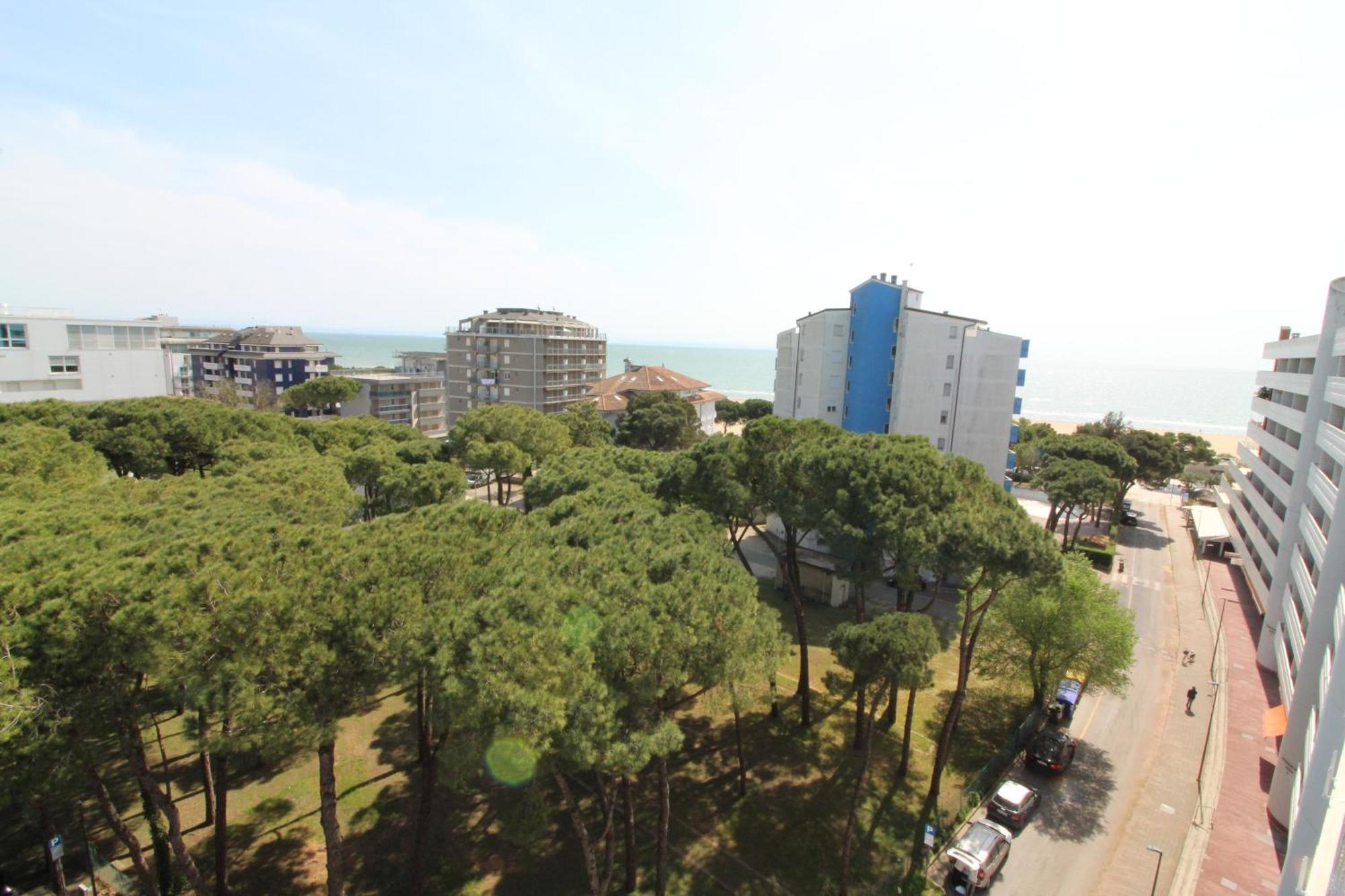 Appartamenti Luna Lignano Sabbiadoro Buitenkant foto